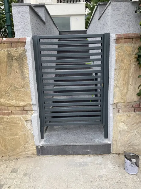 Metal Kapılar — uygulama detayı 2